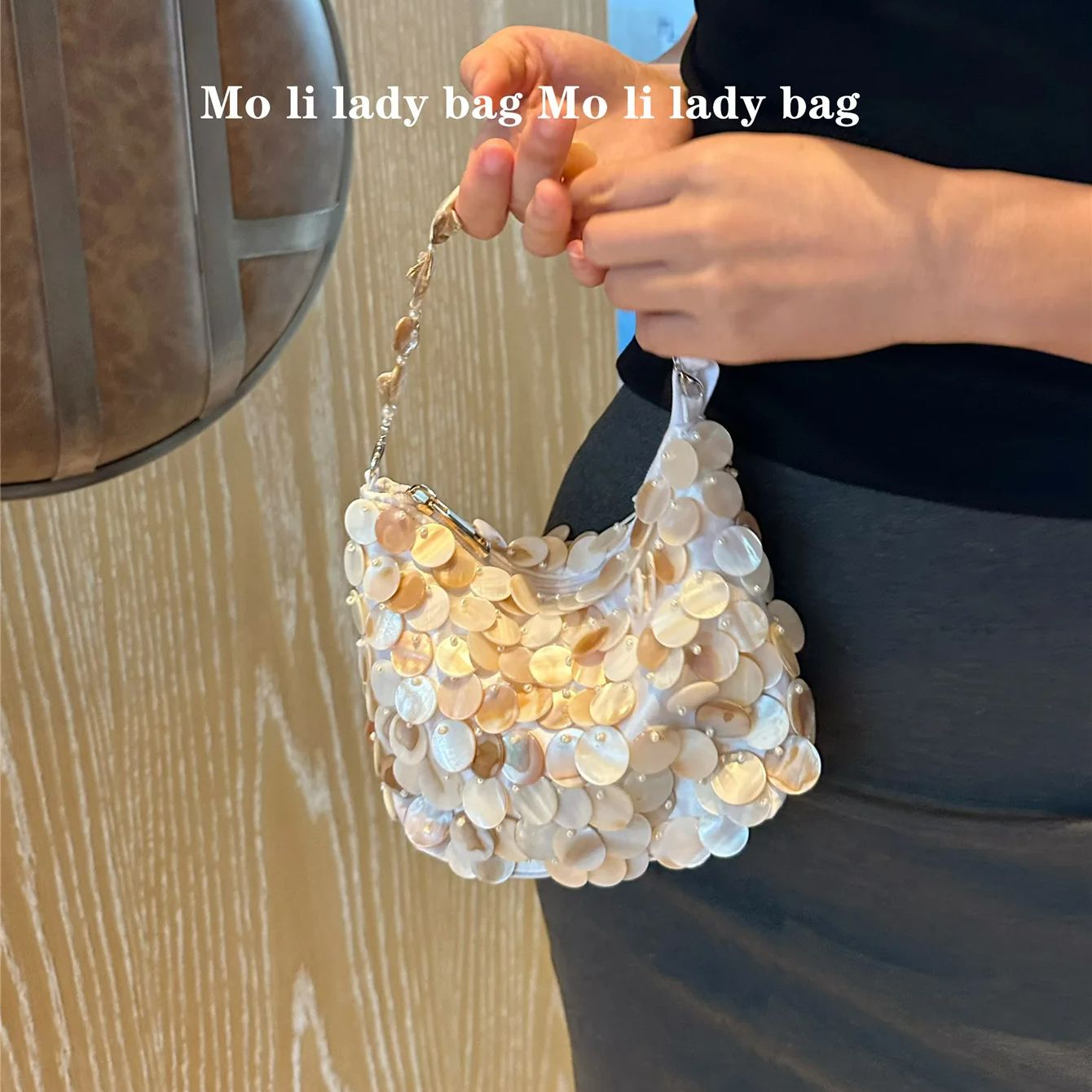 Tas Tangan Tote Dompet Buatan  - Interior Design Mockup ulasan dan harga