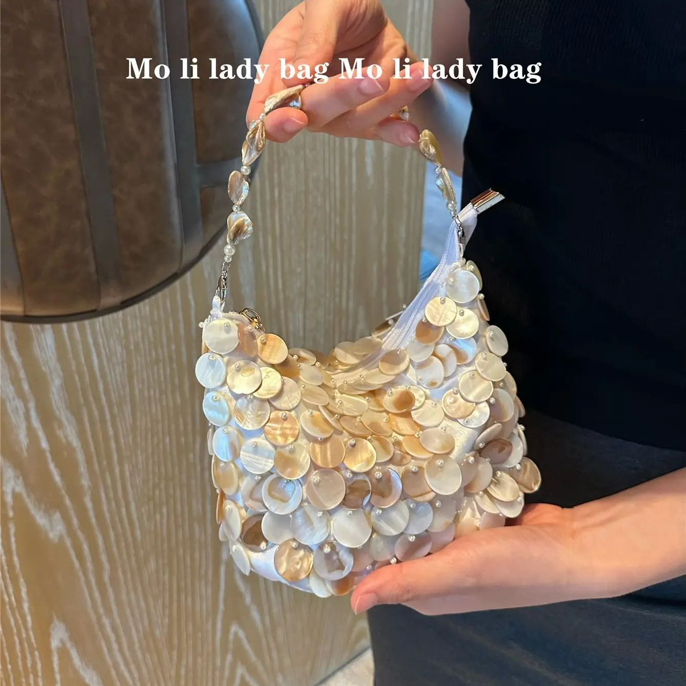 Tas Tangan Tote Dompet Buatan  - Interior Design Mockup ulasan dan harga