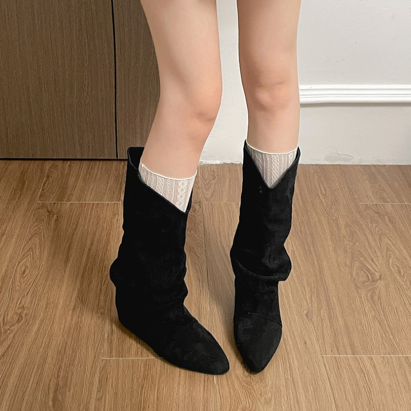 Sepatu Bot Tinggi Wanita Model - Interior Design Mockup ulasan dan harga